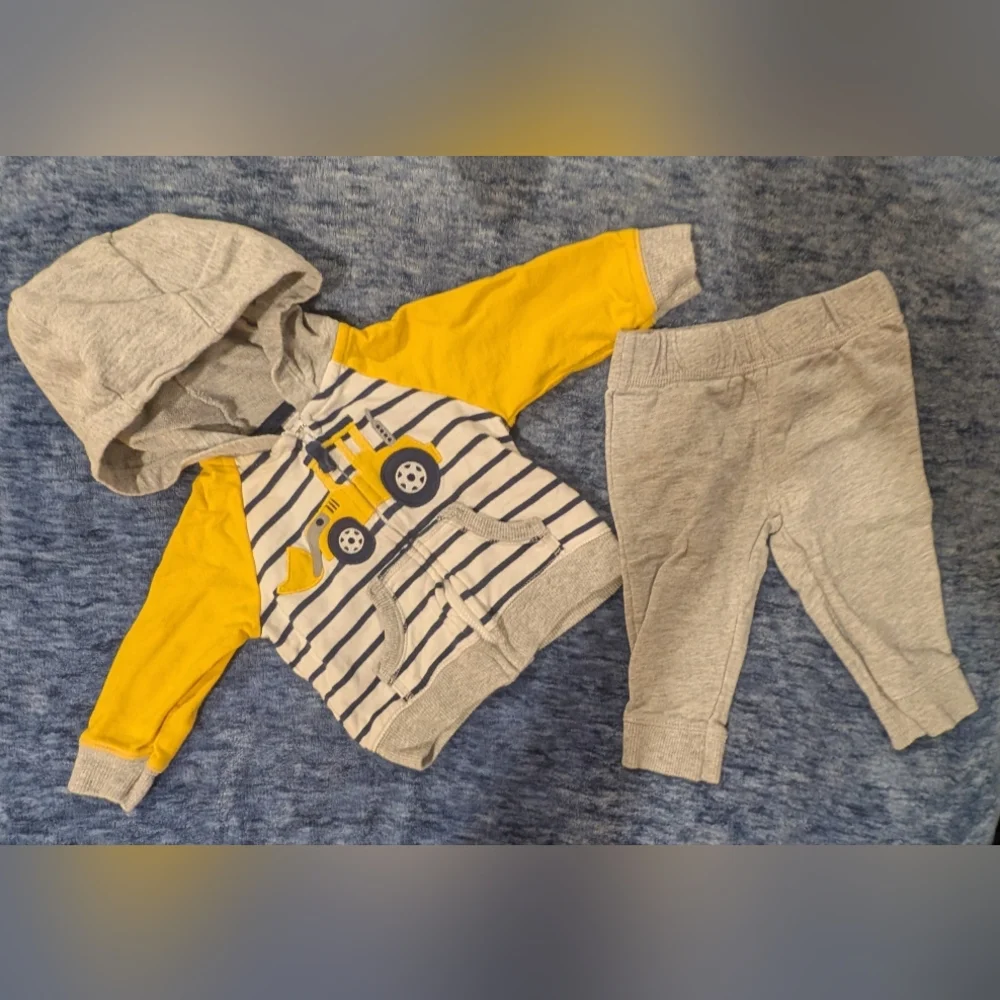 Carter's 6M Yellow and Gray Baby Outfit Set